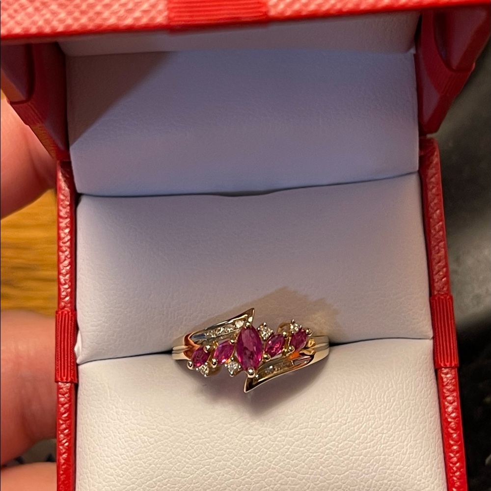 Ruby Ring - Picture 2 of 7
